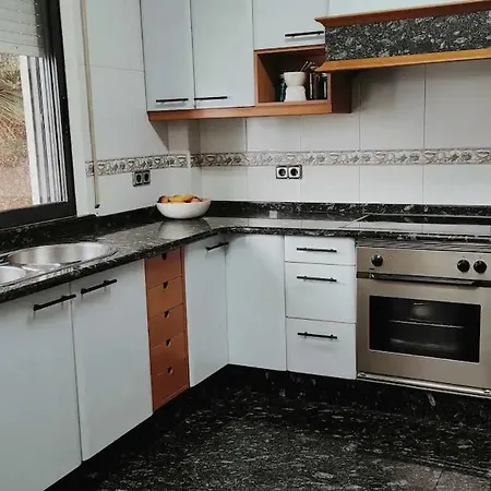 Gran Casa Pareada Con Piscina En Vigo Σπίτι διακοπών