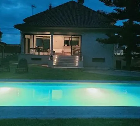 Σπίτι διακοπών Gran Casa Pareada Con Piscina En Vigo *