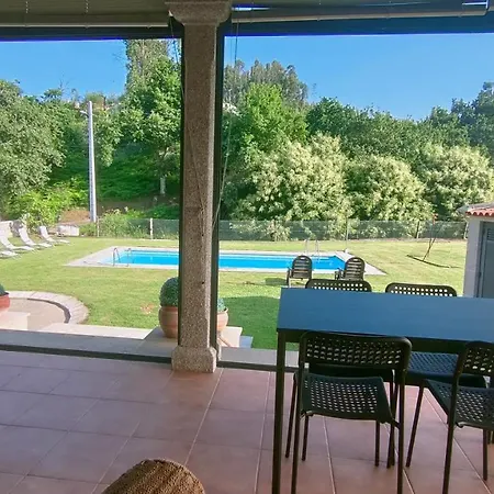 Σπίτι διακοπών Gran Casa Pareada Con Piscina En Vigo